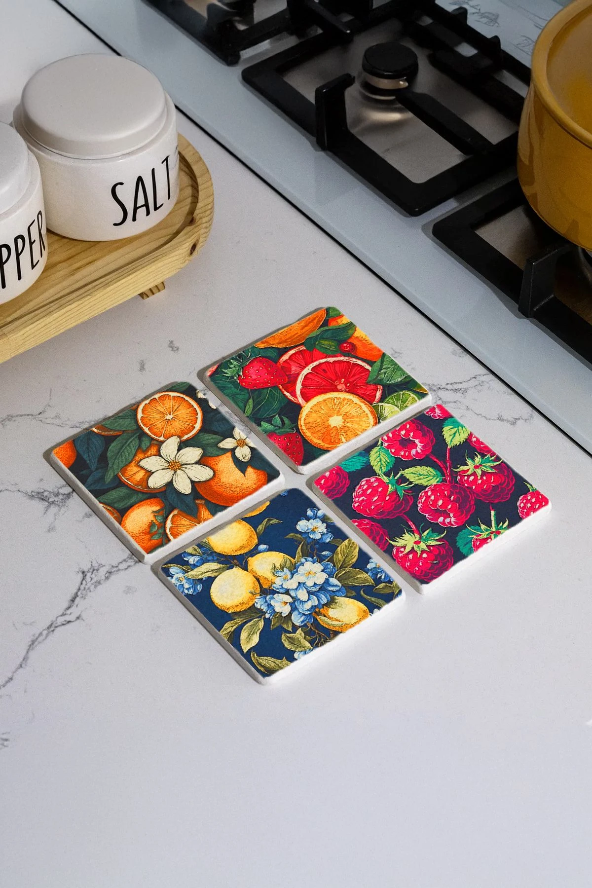 Estetik ve Fonksiyonel Bardak Altlığı 4'Lü Set 10X10X1 Cm - Meyve Sepeti Çizimleri